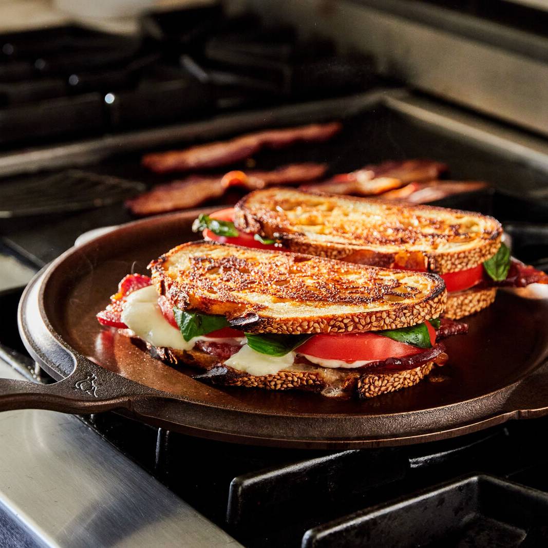 No. 12 Flat Top Griddle - Image 4